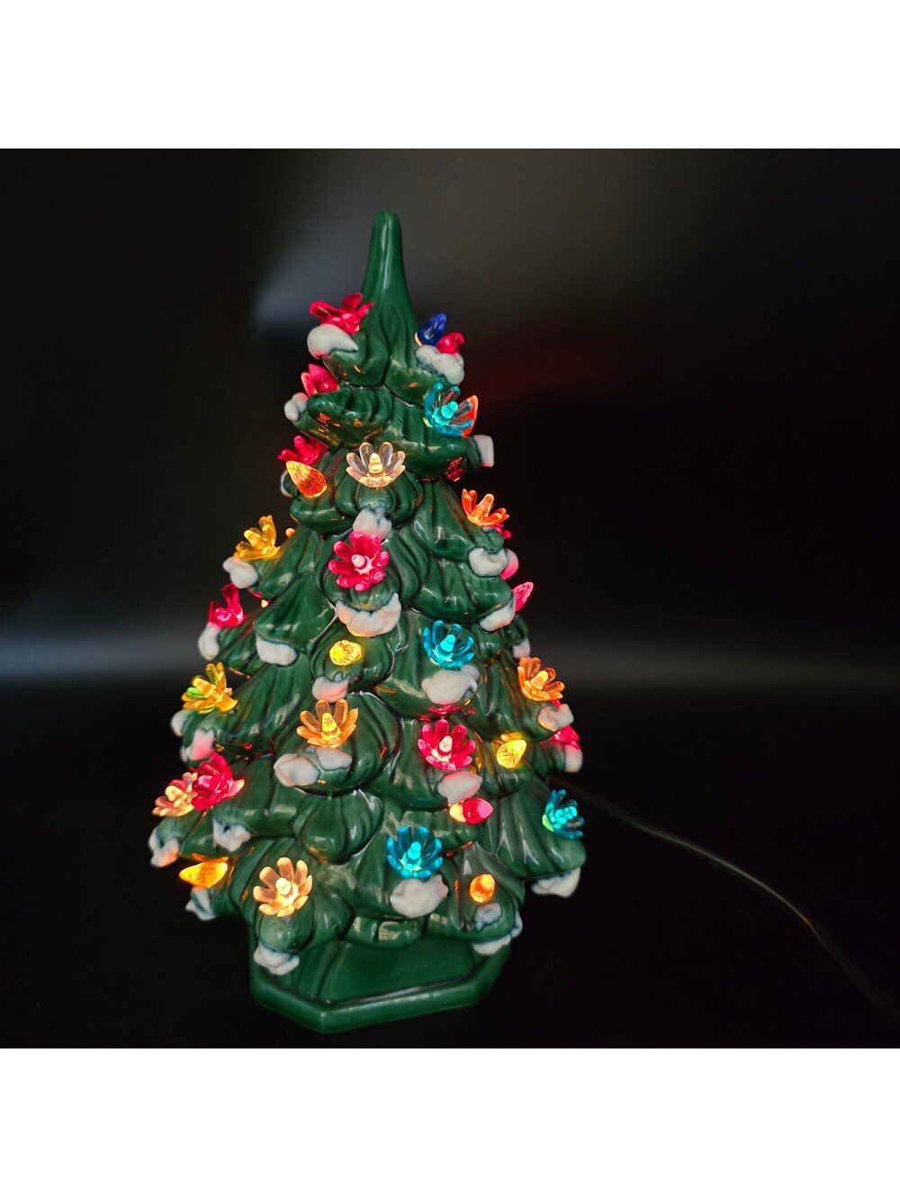 Vintage 1985 Lighted Ceramic Christmas Tree 11" Flower Blossom Pegs Snow Flocked